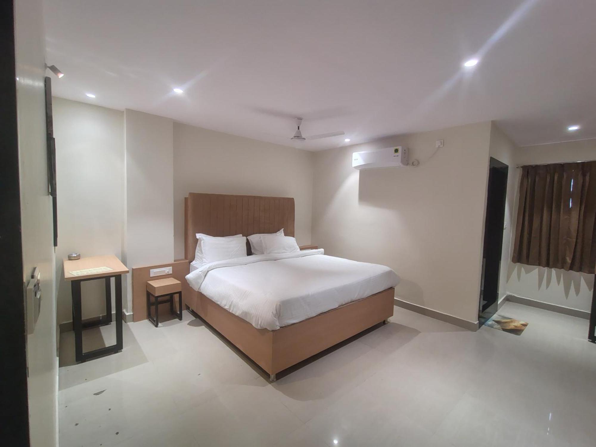 Hotel Blueearth Vizianagaram Екстер'єр фото